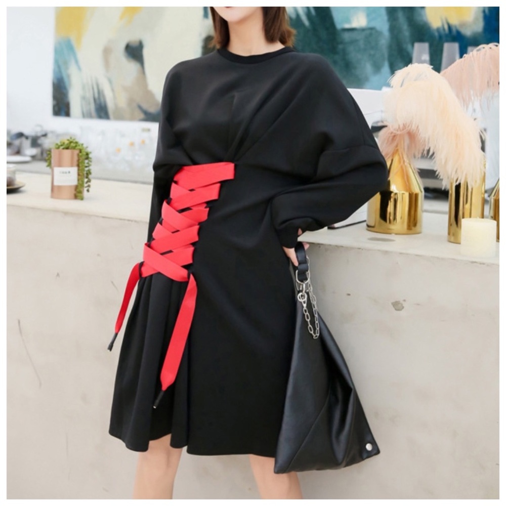 ❤️ Red Accent Ribbon Oversize Tunic Top - Picture 4 of 6